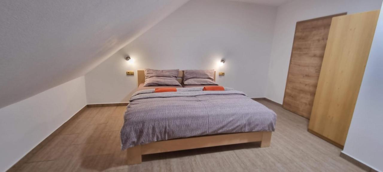 Apartmany Adieu 2 Trebon Bagian luar foto