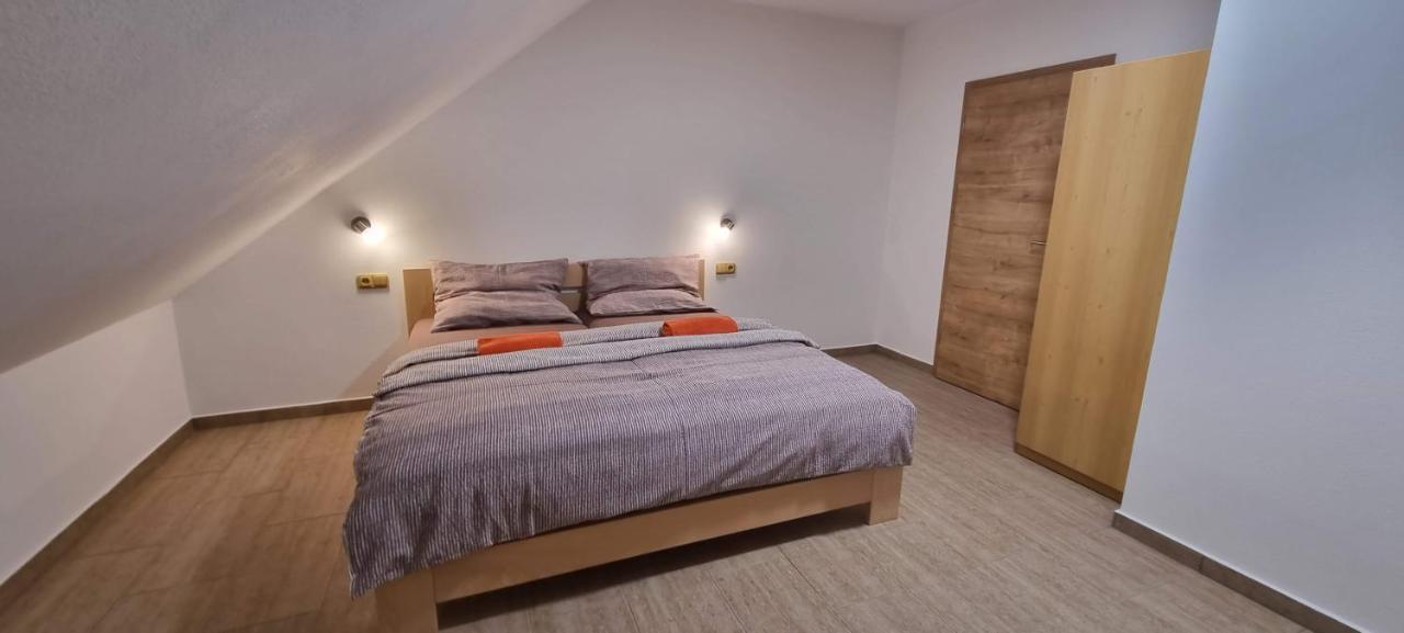 Apartmany Adieu 2 Trebon Bagian luar foto